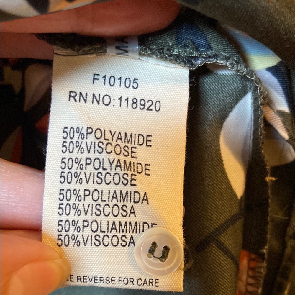 Anthropologie FRNCH Green Floral  Button-Up Blouse. Size M - Picture 13 of 14
